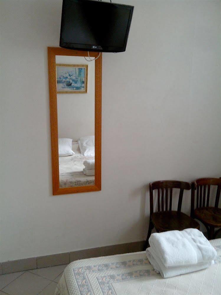Hotel Bearnais Париж Экстерьер фото